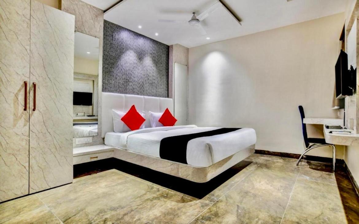 Hotel Vrindavan Prosperity Exterior foto