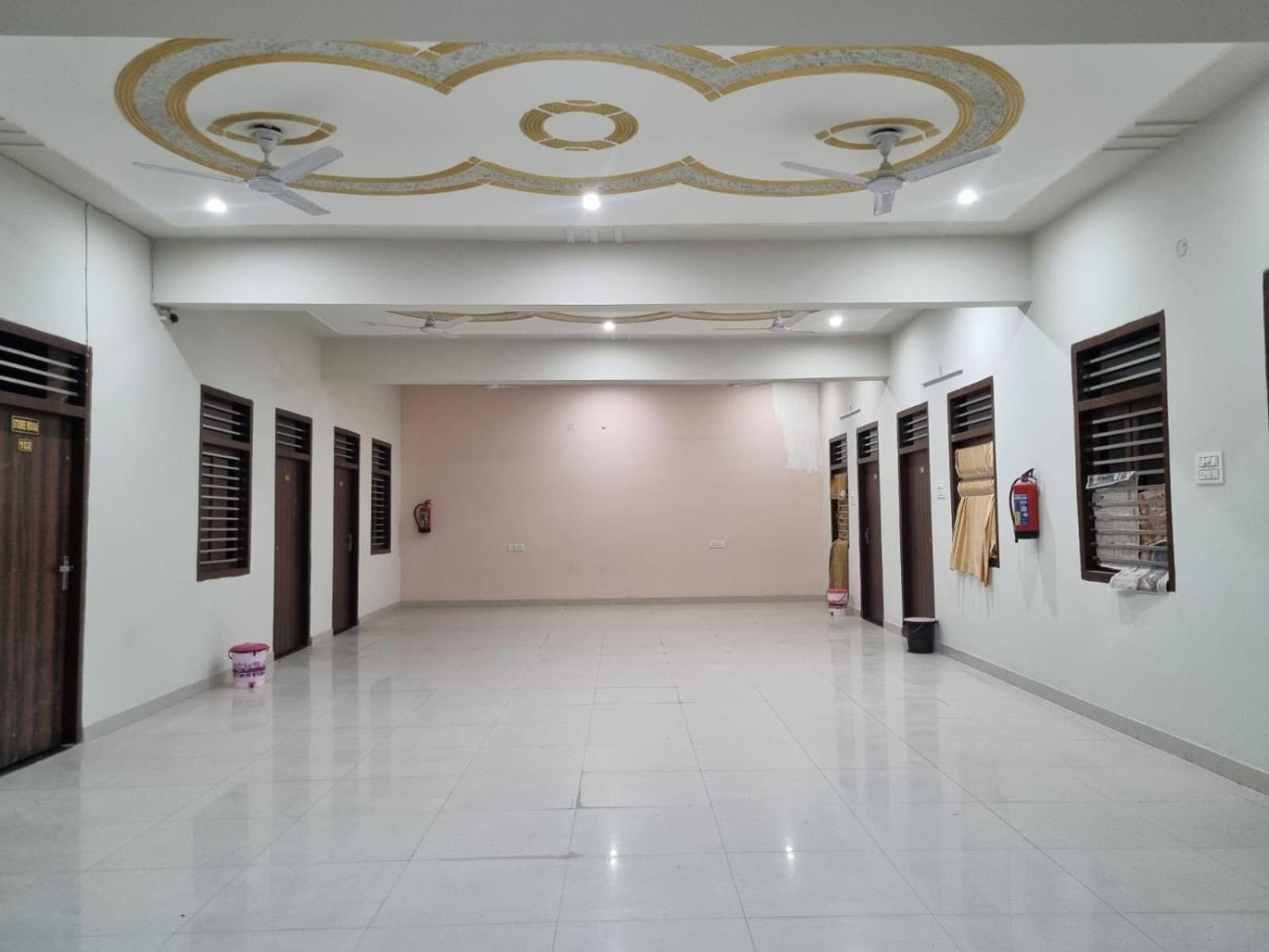 Hotel Vrindavan Prosperity Exterior foto